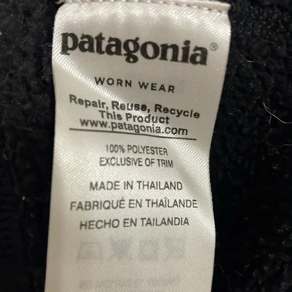 Patagonia women’s Better Sweater in black - Picture 4 of 6